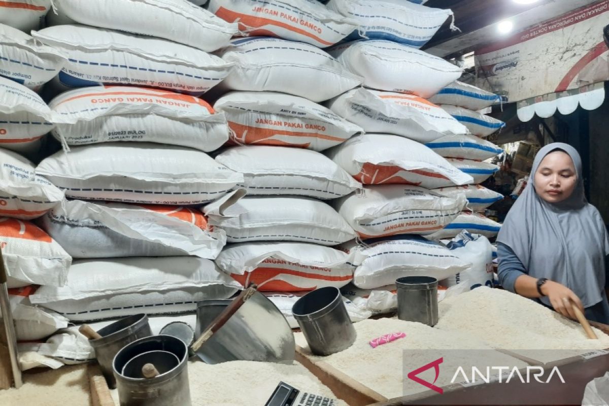 Bulog Sub Divre Tangerang pastikan ketersediaan pangan aman