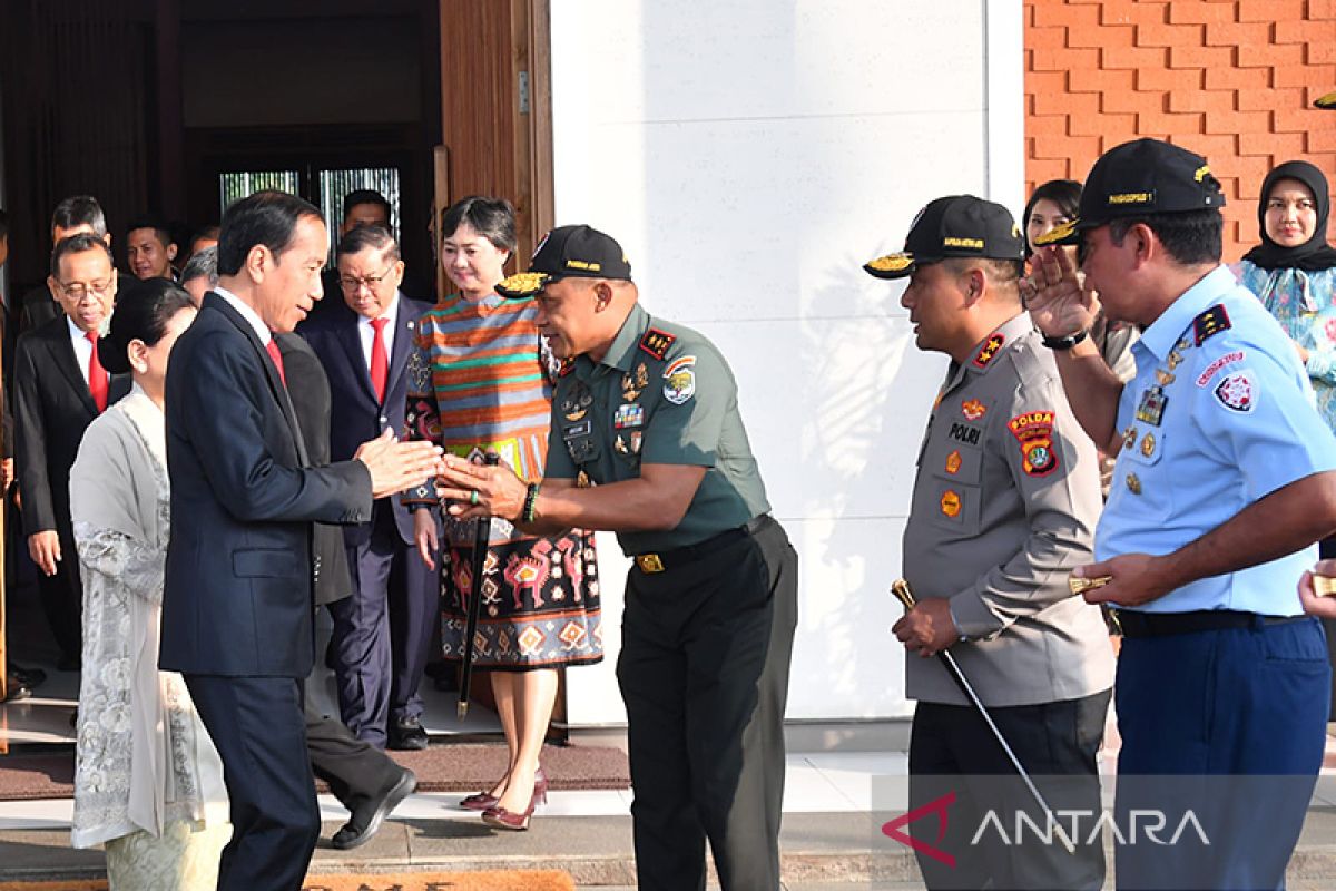 Jokowi kunjungi Malaysia bahas isu perbatasan dan perlindungan PMI