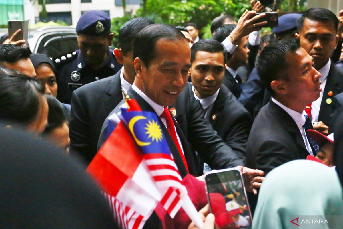 Jokowi dijadwalkan temui PM Anwar Ibrahim serta Raja Malaysia