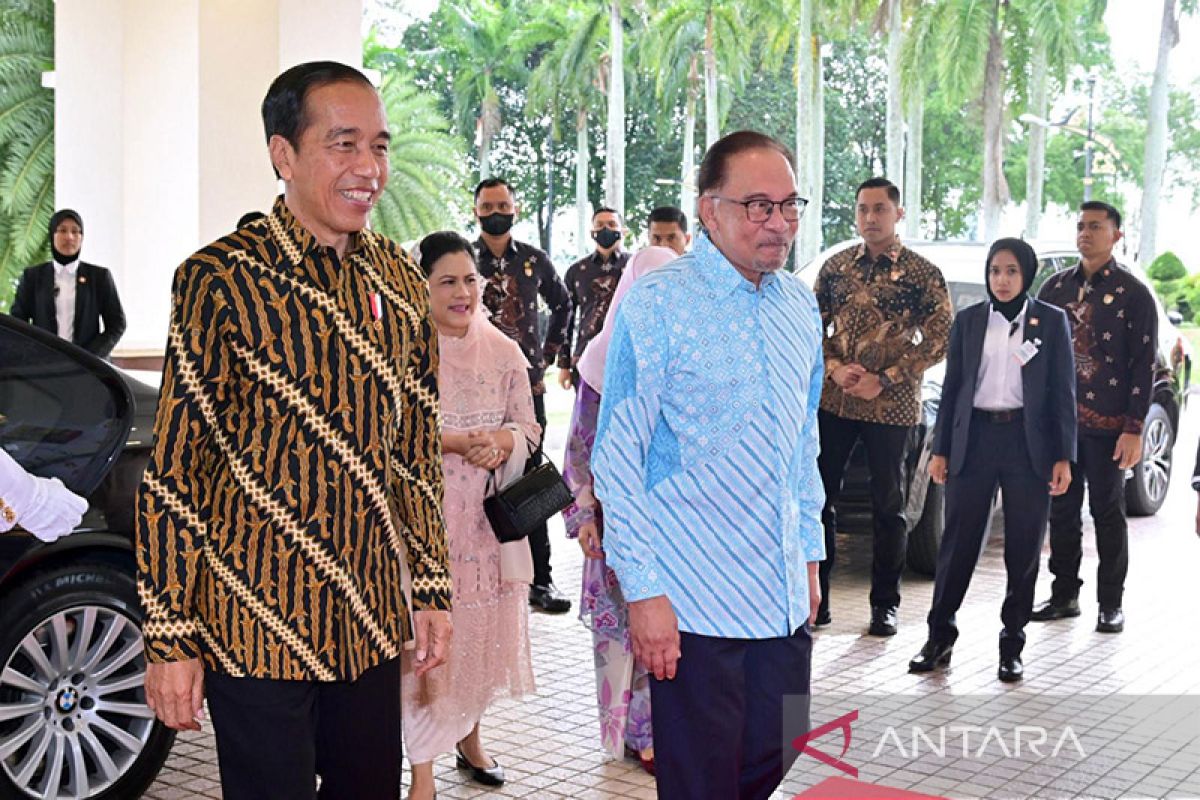 Jokowi apresiasi komitmen Anwar Ibrahim lindungi PMI di Malaysia