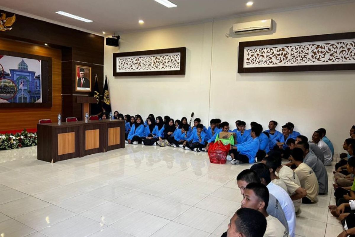 Mahasiswa UIN Suska Riau beri motivasi penghuni Lapas Anak Pekanbaru