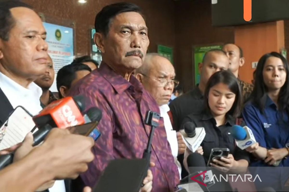 Kriminal kemarin, dari Luhut hadiri sidang hingga penggelapan mobil