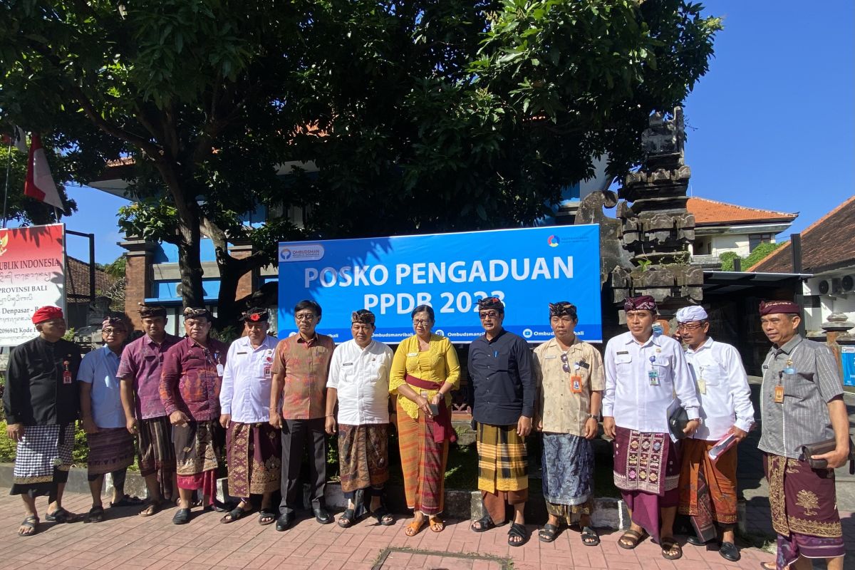Ombudsman Bali tandatangani peneguhan komitmen Disdikpora dalam PPDB 2023