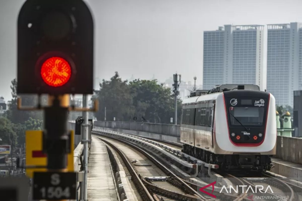 LRT rutin periksa sarana dan prasarana agar warga tetap nyaman
