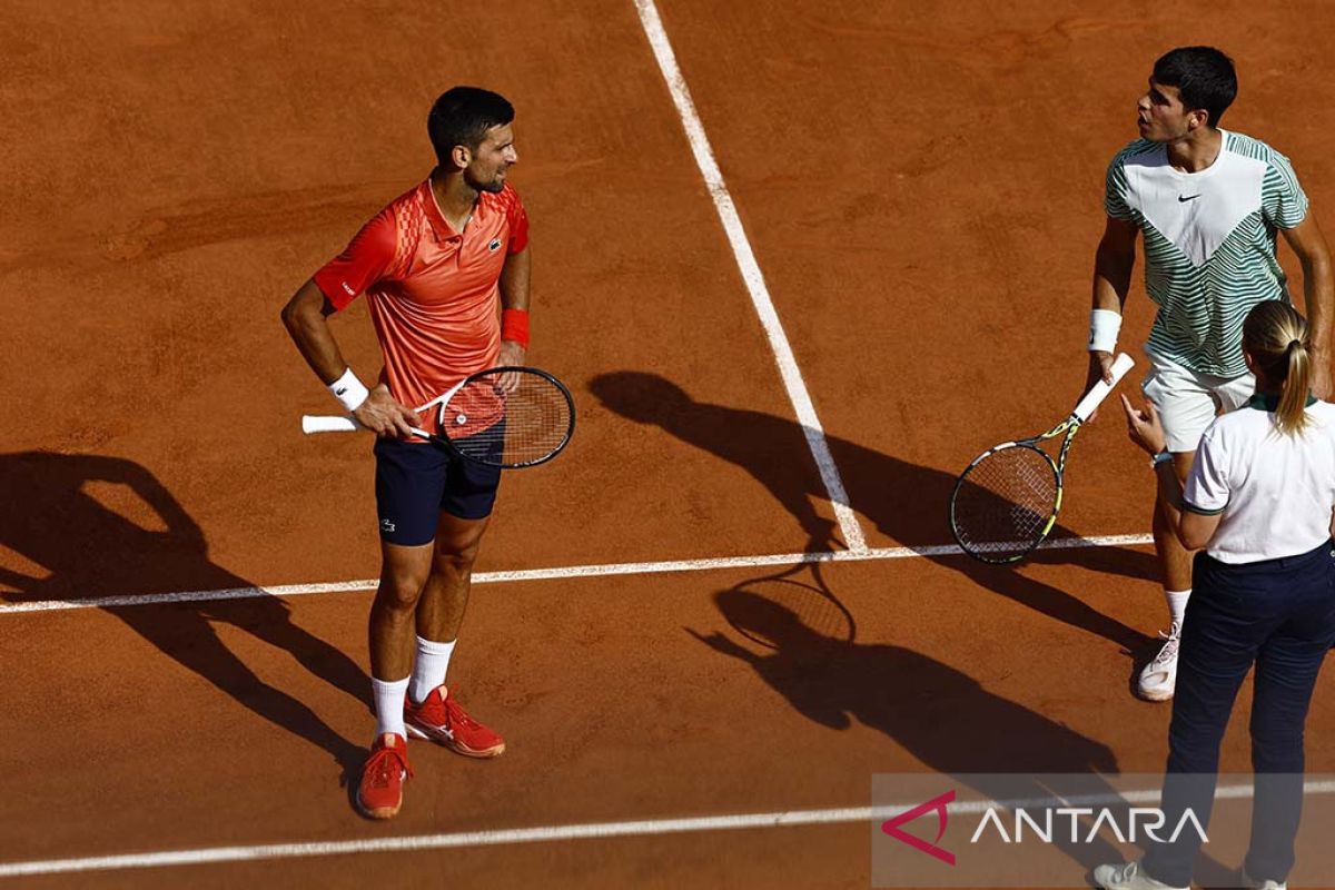 Djokovic harus hadapi cedera dan ancaman Alcaraz di Australian Open