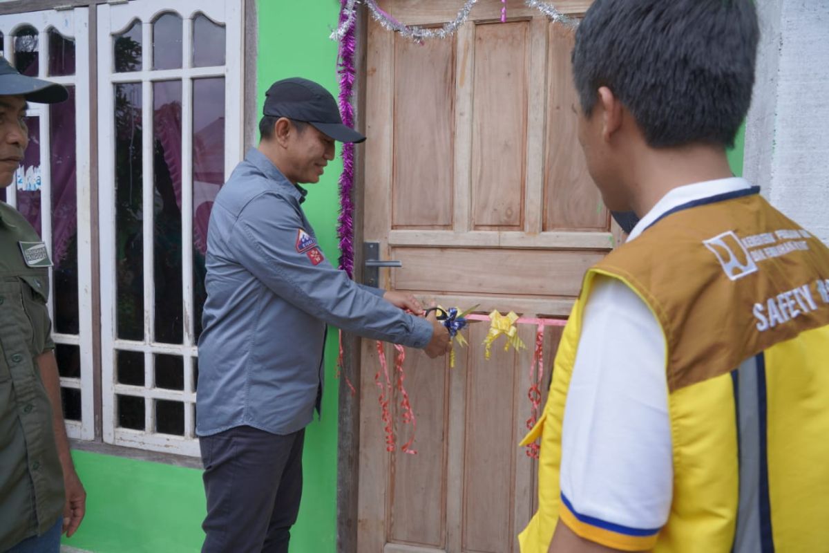 Bupati Batanghari resmikan rumah BSPS