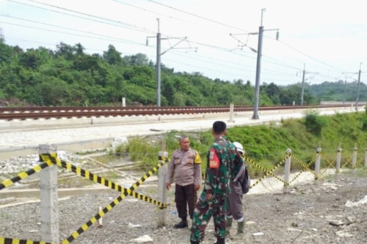 Polisi Karawang awasi area proyek kereta cepat antisipasi pencurian
