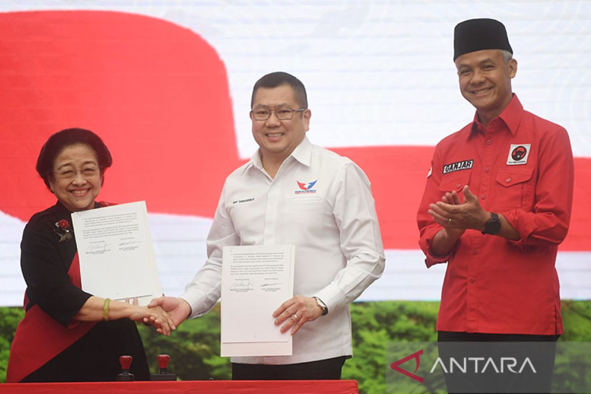 Megawati dan Hary Tanoe teken kerja sama politik Pemilu 2024
