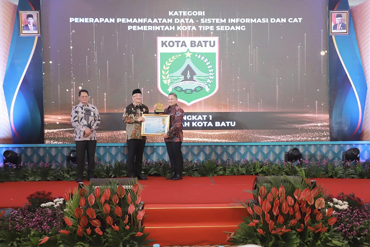 Kota Batu terima penghargaan pemanfaatan data-sistem informasi