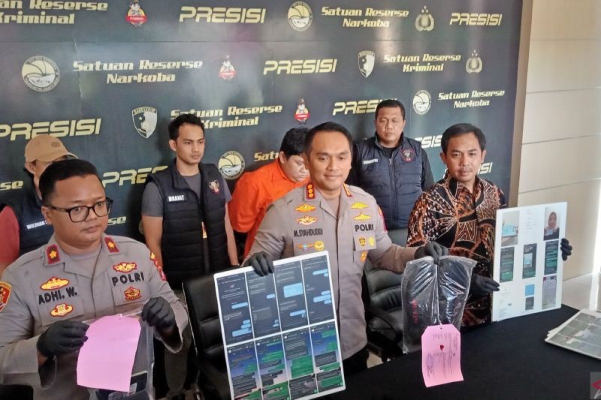 Polisi ungkap kasus penipuan tiket konser Coldplay yang dilakukan mahasiswa