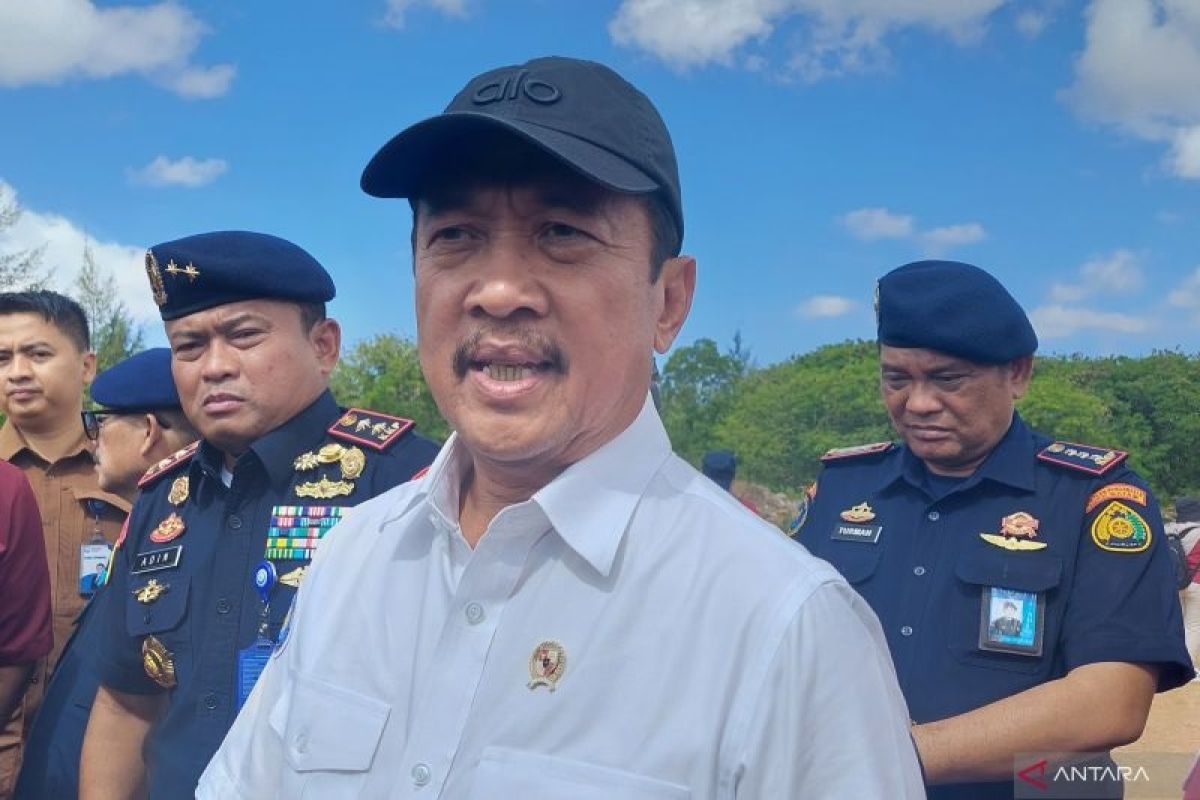 Menteri Kelautan dan Perikanan Trenggono pastikan eksplorasi sedimentasi laut tak ganggu nelayan