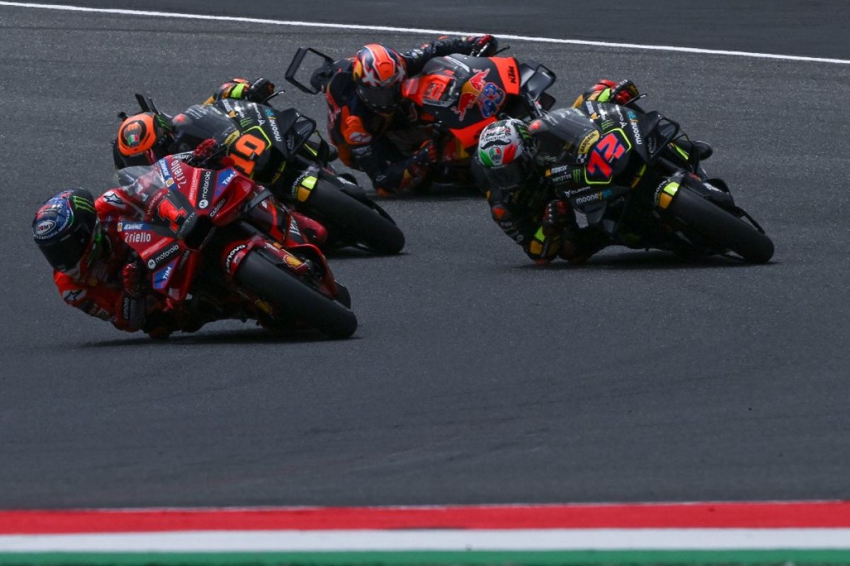MotoGP - Bagnaia perlebar jarak dari Bezzecchi setelah menangi sprint GP Italia