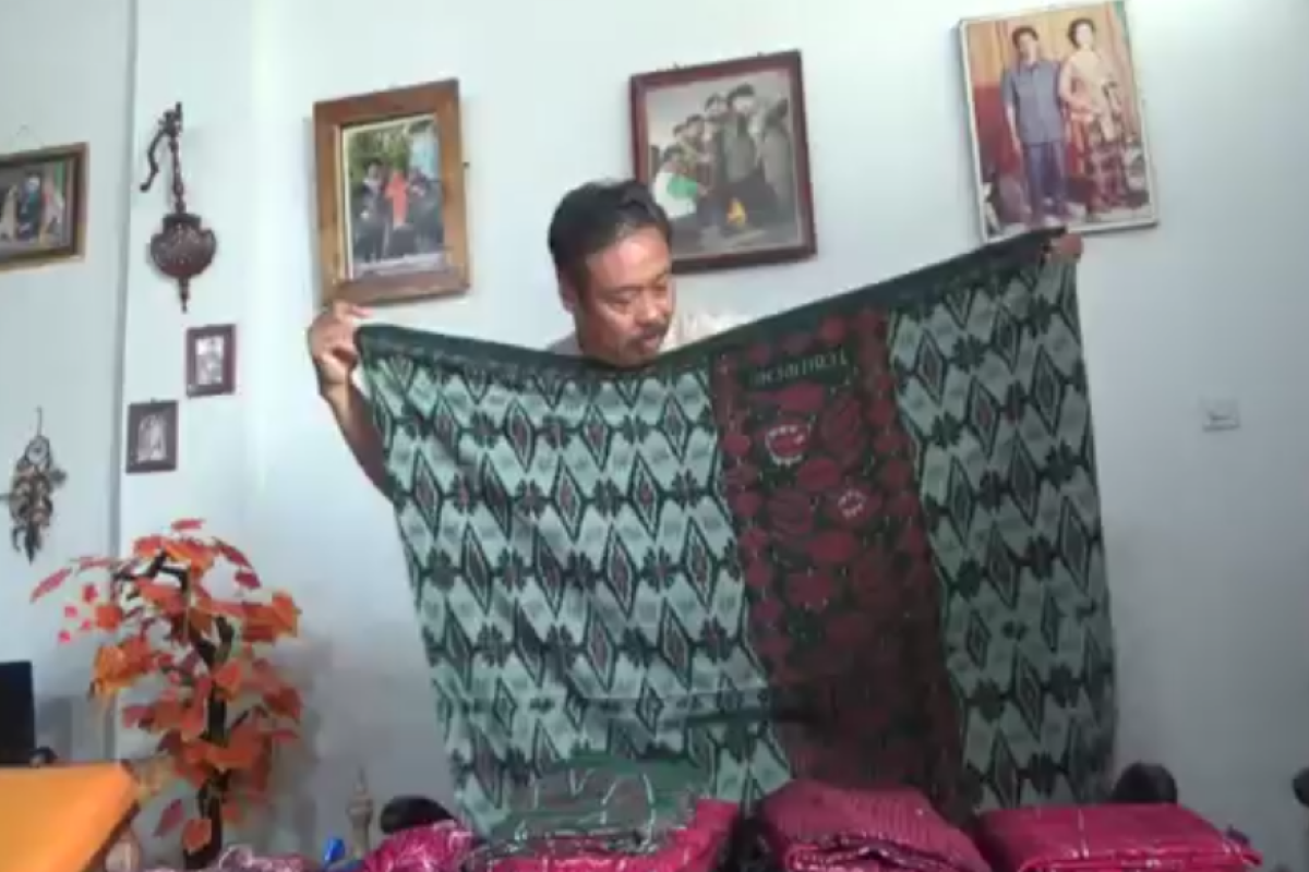 Penjualan sarung tenun goyor Jombang mulai naik