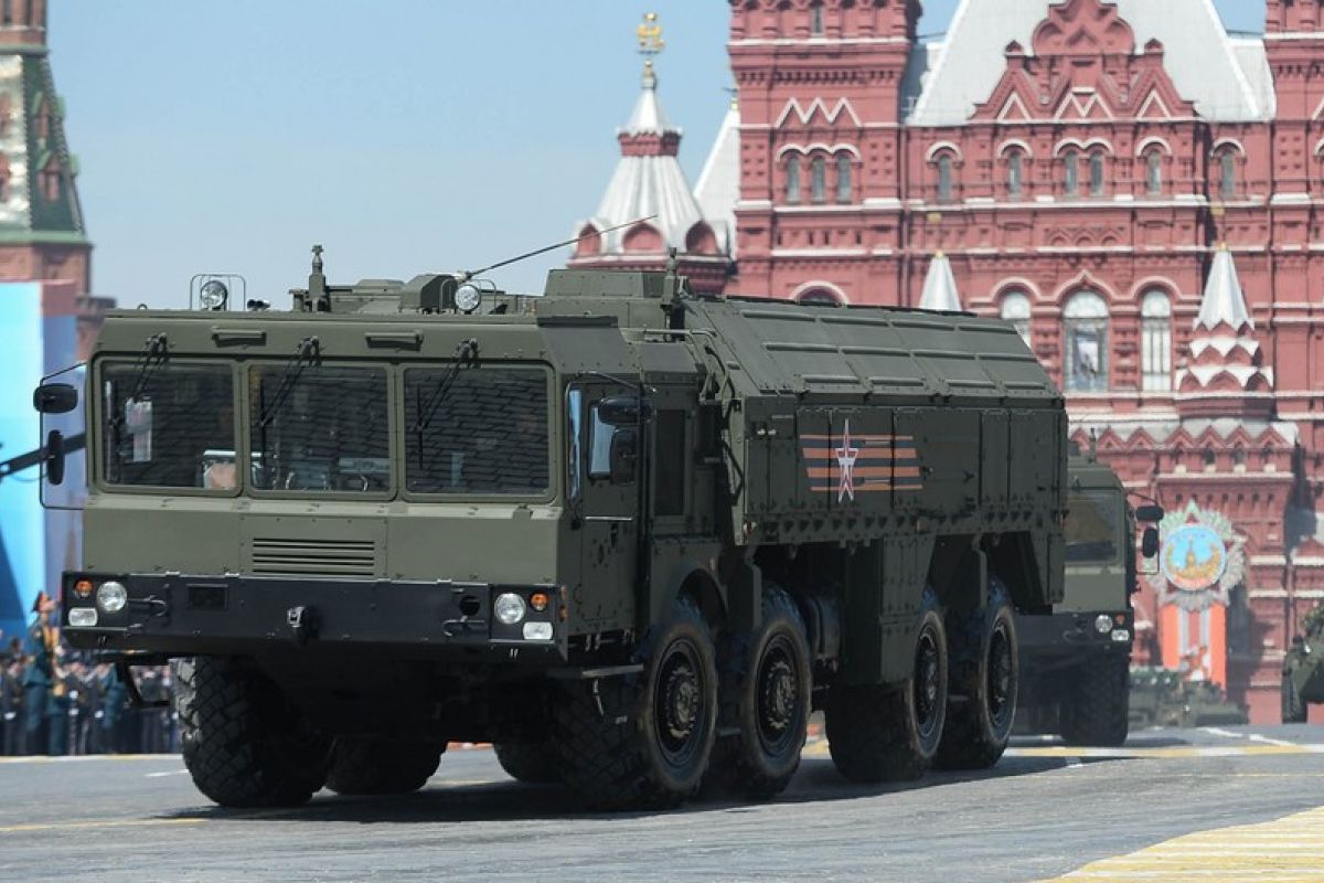 Putin sebut Rusia akan kerahkan senjata nuklir taktis di Belarus