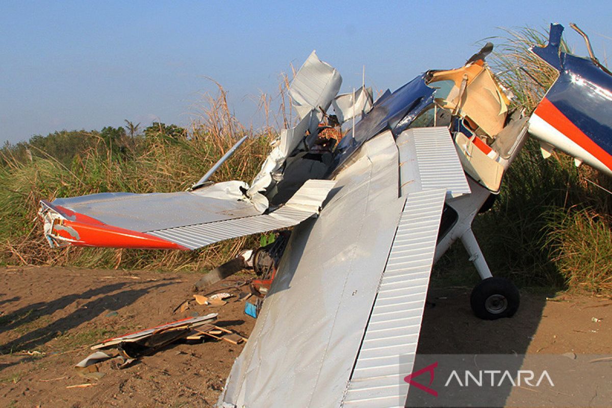 Pesawat jatuh di lapangan BSD dari Indonesia Flying Club