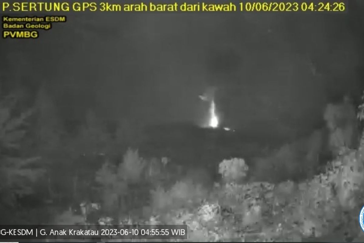 Ketinggian letusan Gunung Anak Krakatau capai 2.000 meter