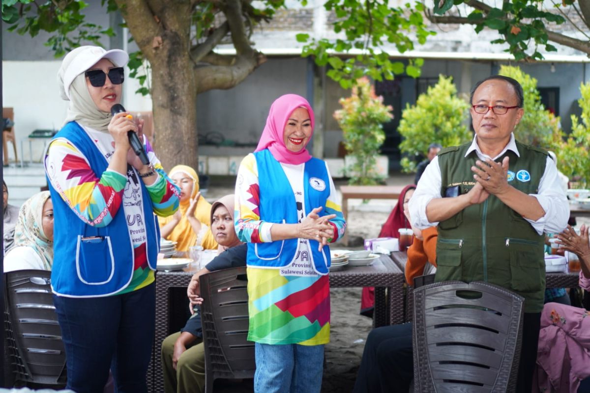 FKK Unismuh dan IWAPI edukasi keamanan pangan dan pengolahan hasil laut