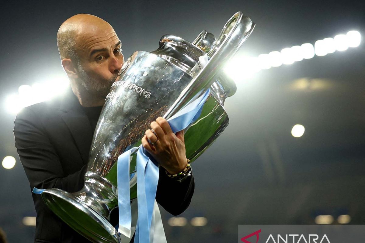 Guardiola disebut kunci kesuksesan Manchester City raih treble winners