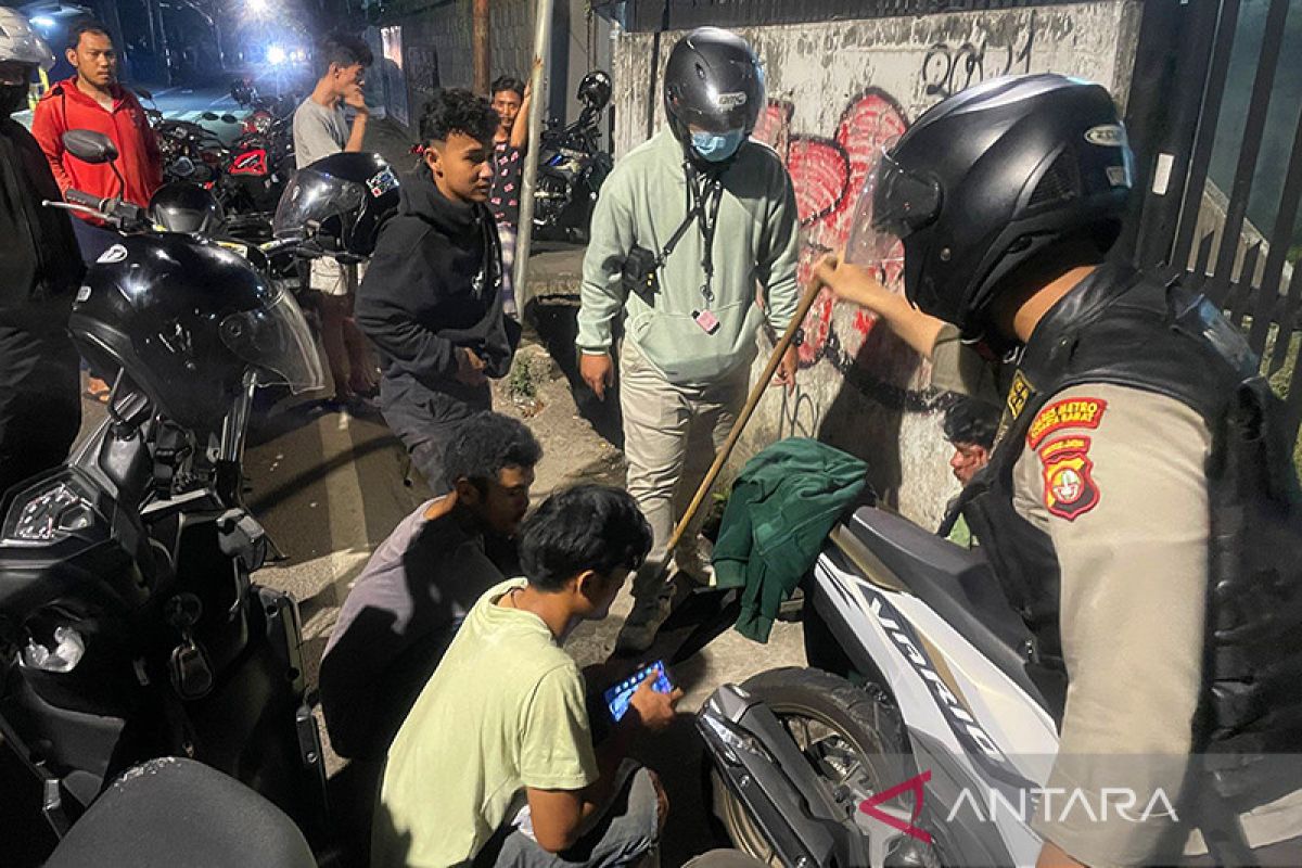 Polisi pastikan dua anggota geng tawuran di Jakbar positif narkoba