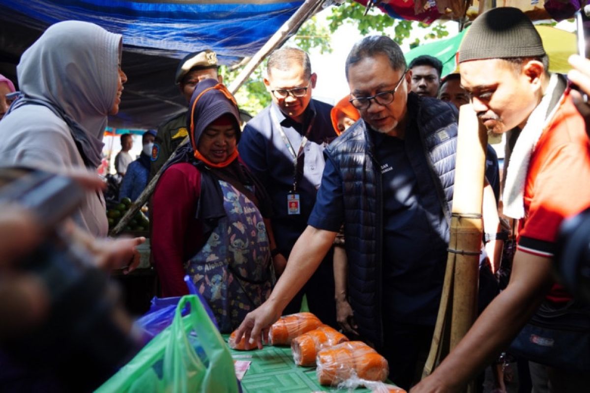 Mendag sebut harga sejumlah barang kebutuh pokok di Semarang turun