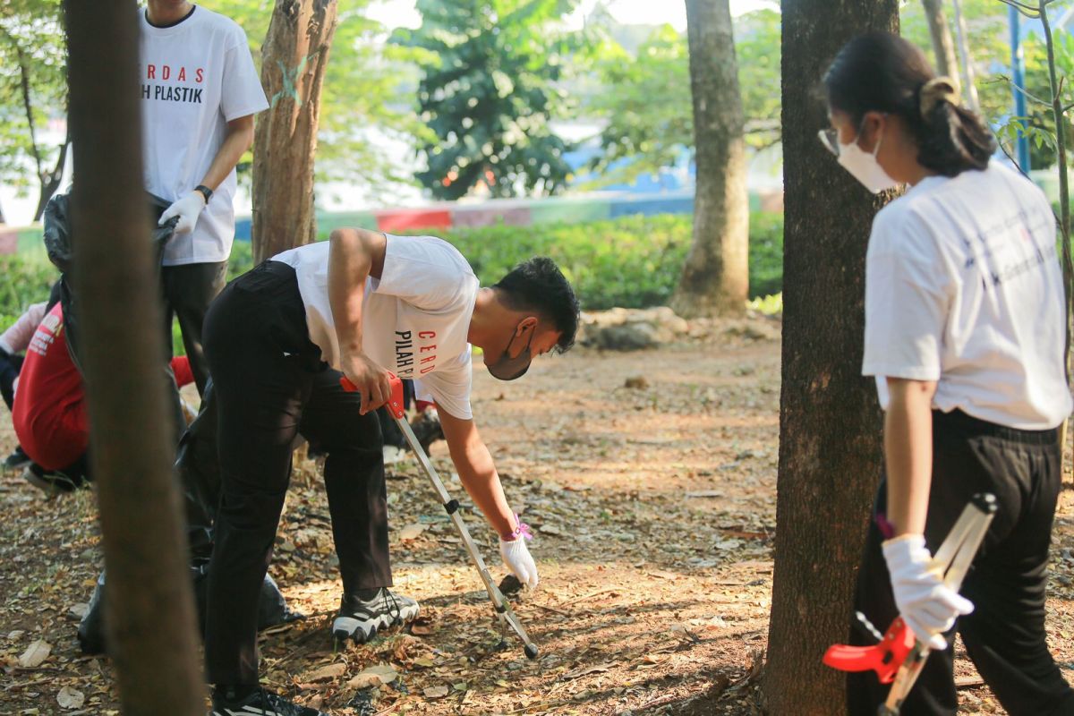 Child Campaigner Jakarta inisiasi aksi bersih dan pilah sampah di Waduk Cincin