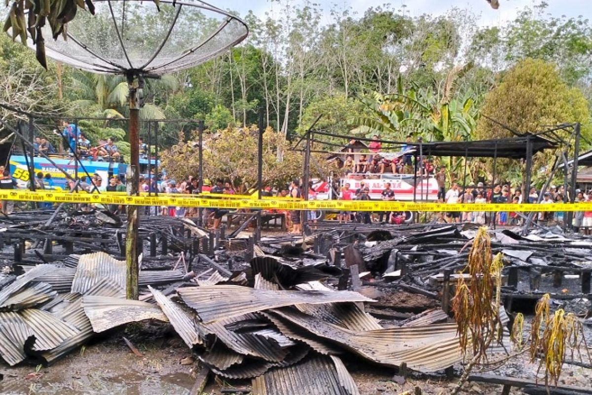 Rugi Rp145 juta akibat kebakaran dua rumah di Mandala HSS