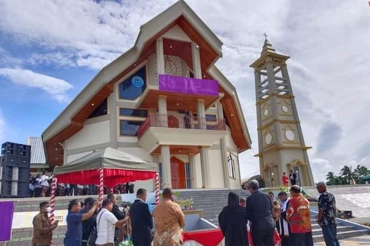 Jemaat GPM Ohoiseb Maluku kini miliki gedung gereja representatif