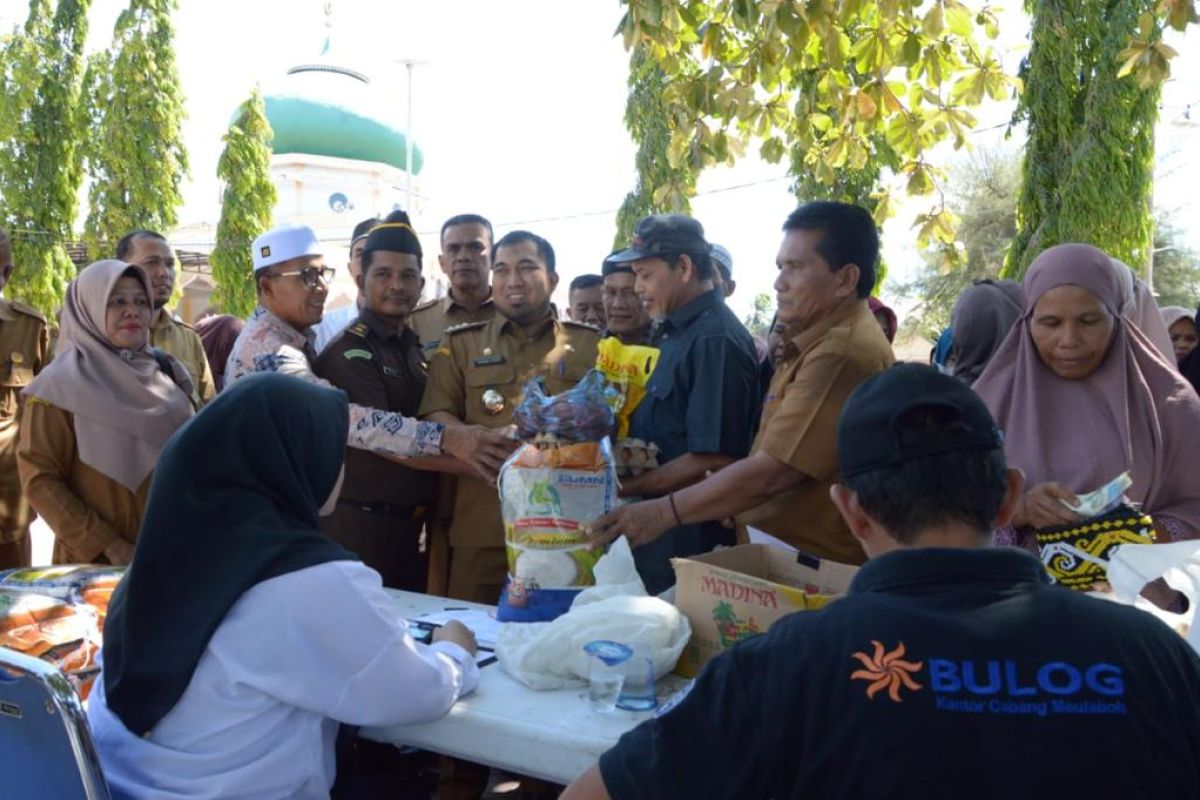 Pemkab Aceh Besar pastikan persediaan kebutuhan pokok tetap tersedia