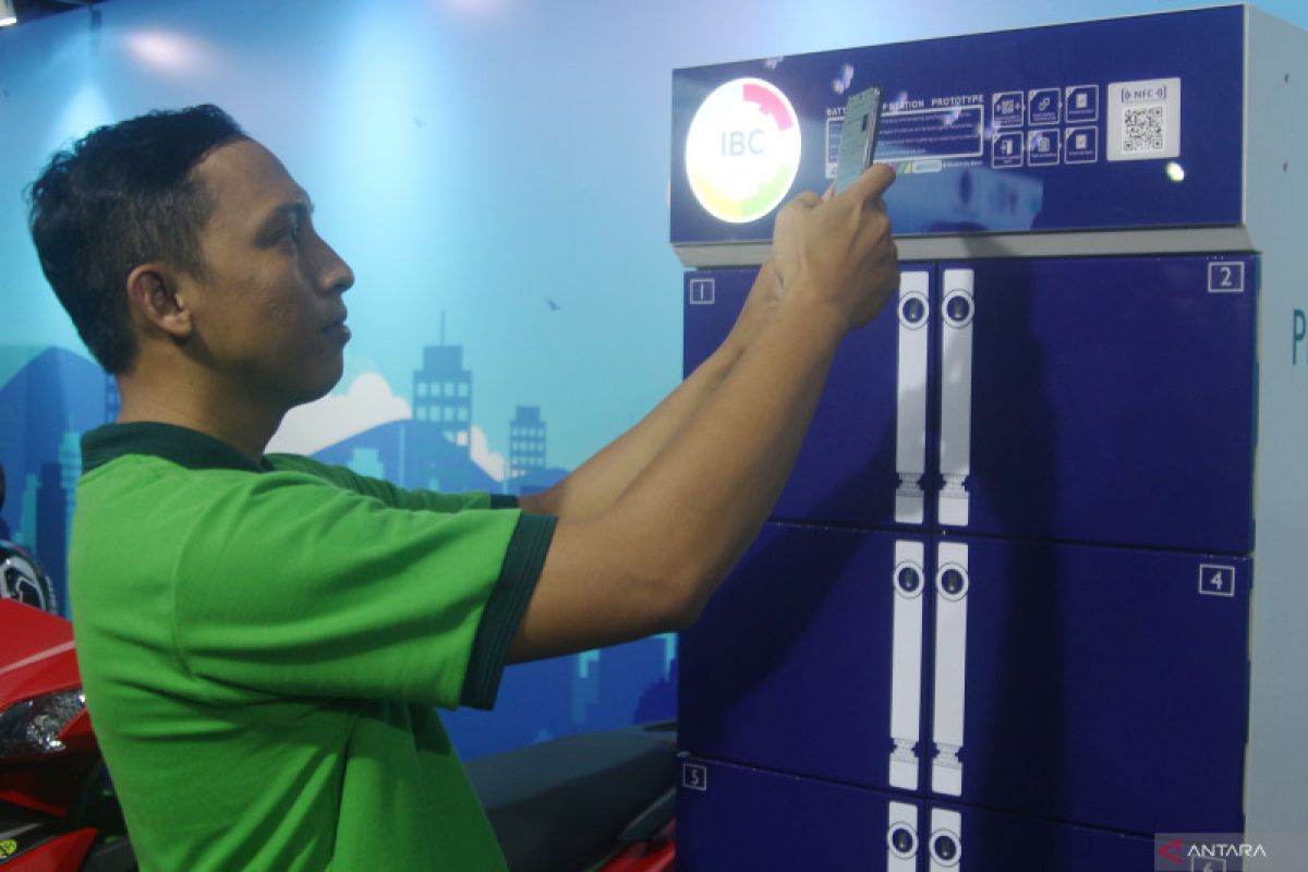 IBC akan sebar 6 ribu baterai ke "swap station" seluruh Indonesia.