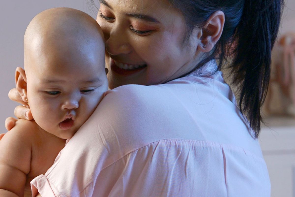 Pijat miliki banyak manfaat untuk menstimulasi perkembangan bayi