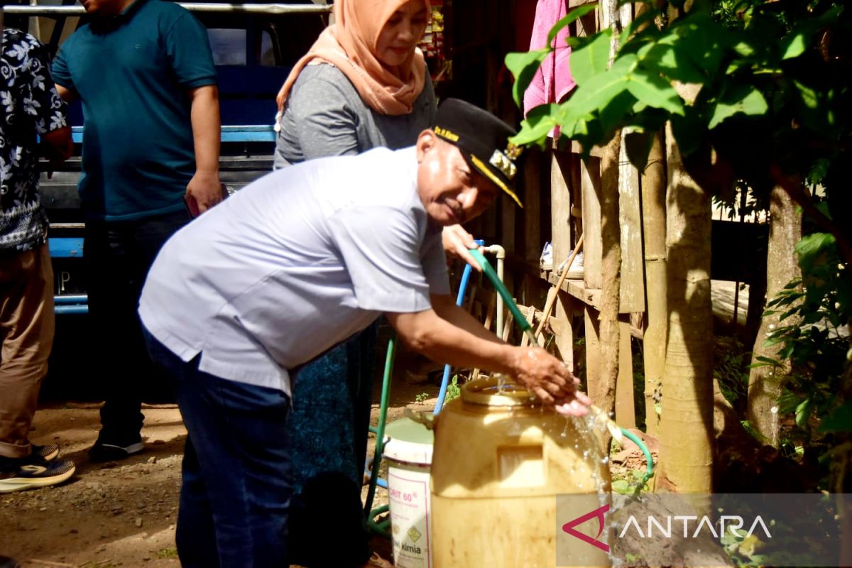 Pemkab Situbondo bantah Desa Gunung Putri kekeringan hingga kekurangan air bersih