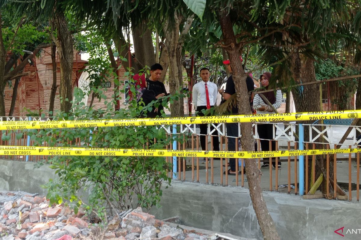 Potongan tubuh manusia terbungkus kantong plastik ditemukan di Kenpark Surabaya