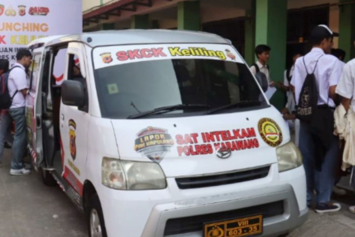 Polres Karawang luncurkan layanan SKCK keliling dengan sasaran sekolah