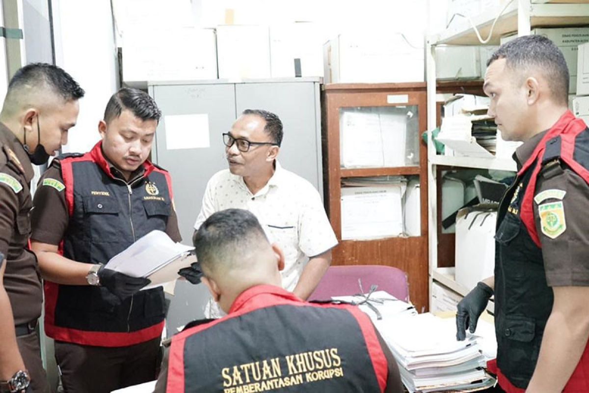 Jaksa Geledah Dinas PUPR Aceh Timur Terkait Korupsi Rp13 Miliar ...