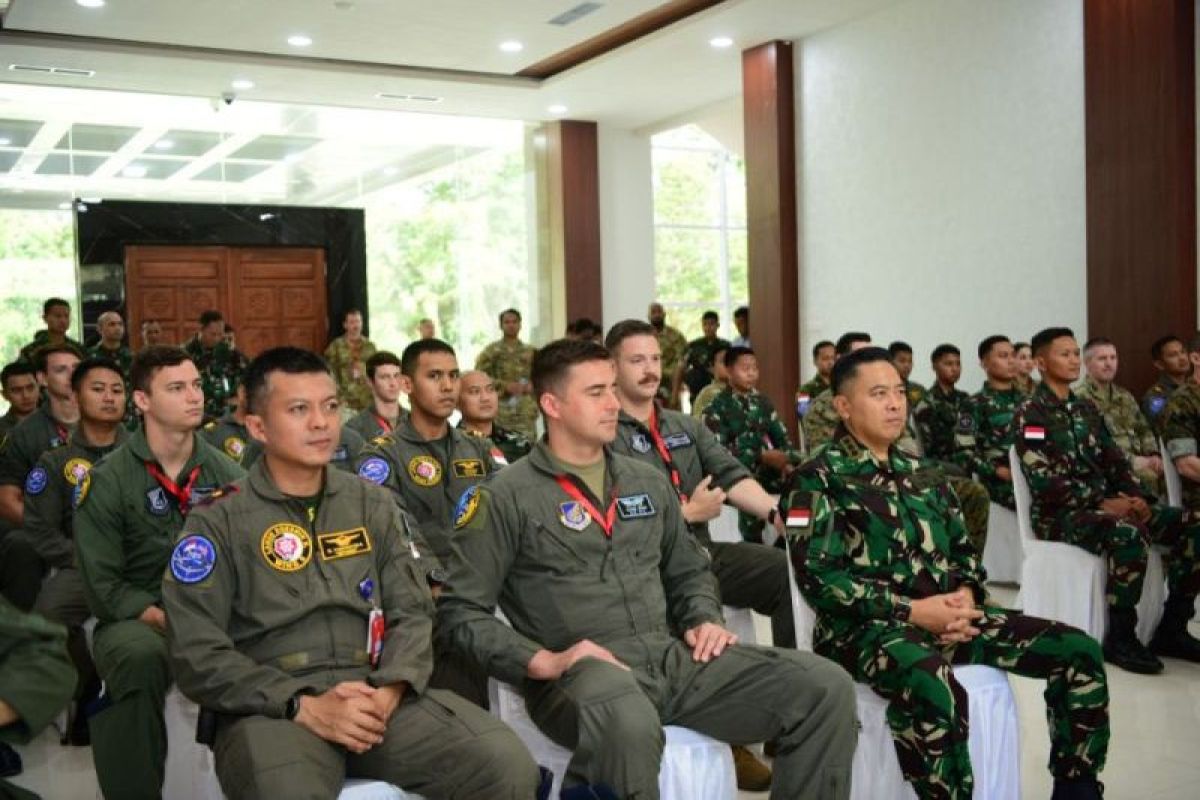 Militer Indonesia dan AS gelar Latma Tempur Udara di Pekanbaru