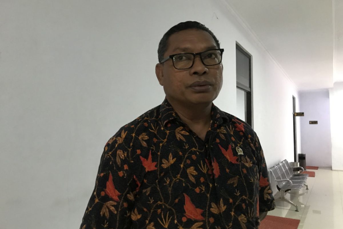 DPRD Ambon minta Pemkot usut tuntas oknum preman di Pasar Mardika
