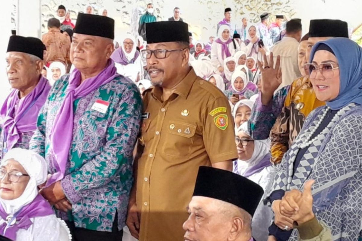 Pemprov  lepas keberangkatan  1.125 calon haji Maluku