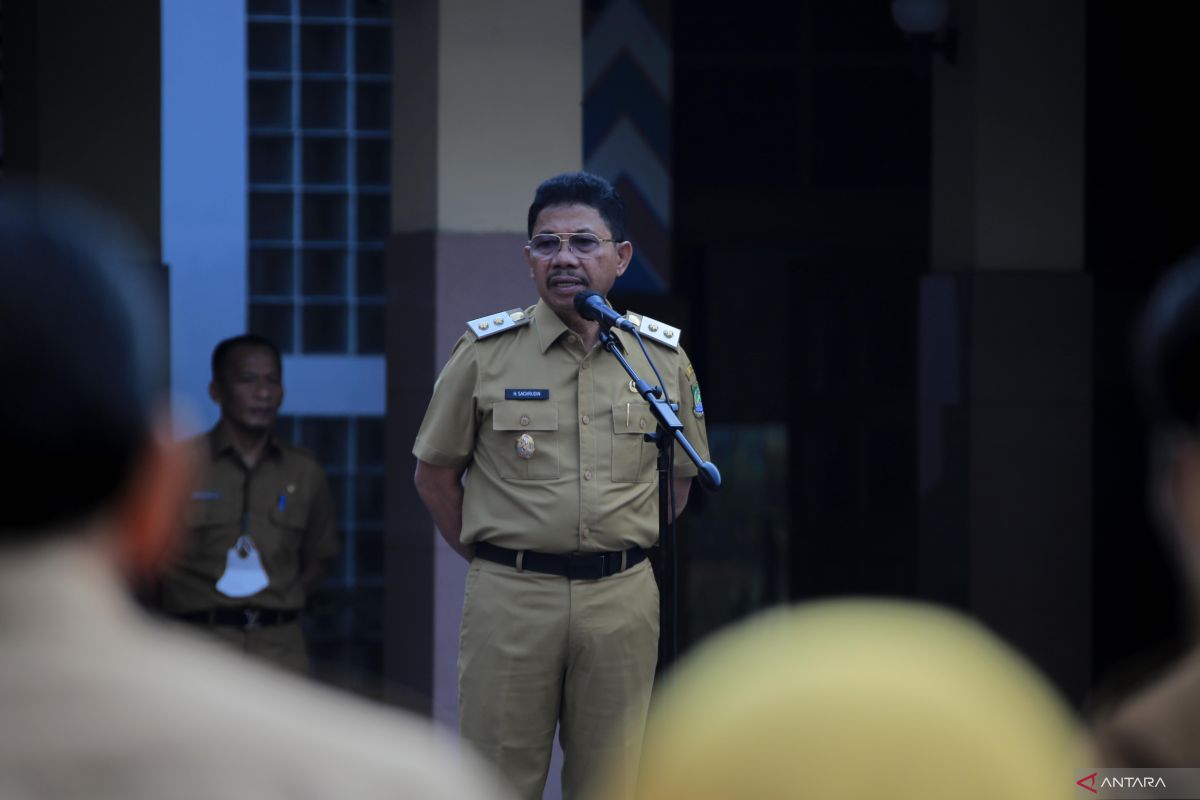 Pegawai Pemkot Tangerang sosialisasikan pendidikan gratis di SD swasta