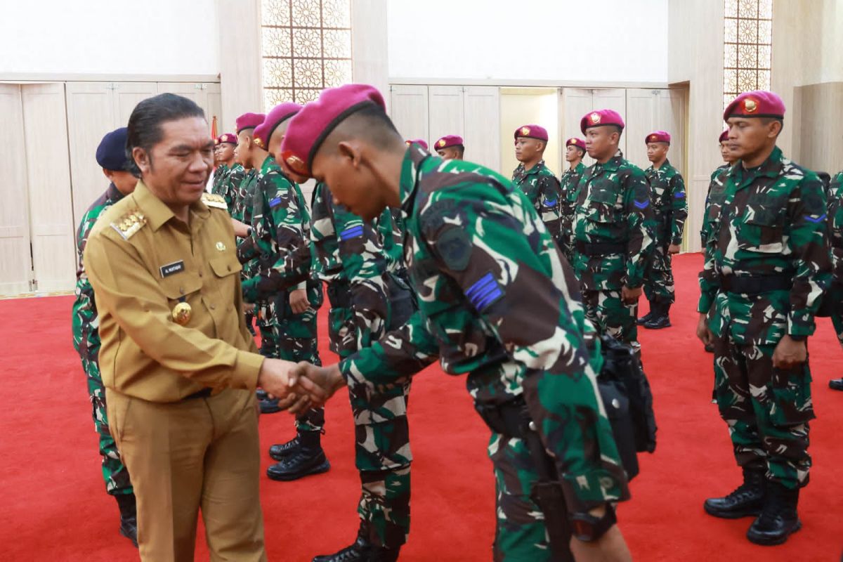 33 personel marinir TNI diturunkan untuk amankan Pulau Deli di Banten