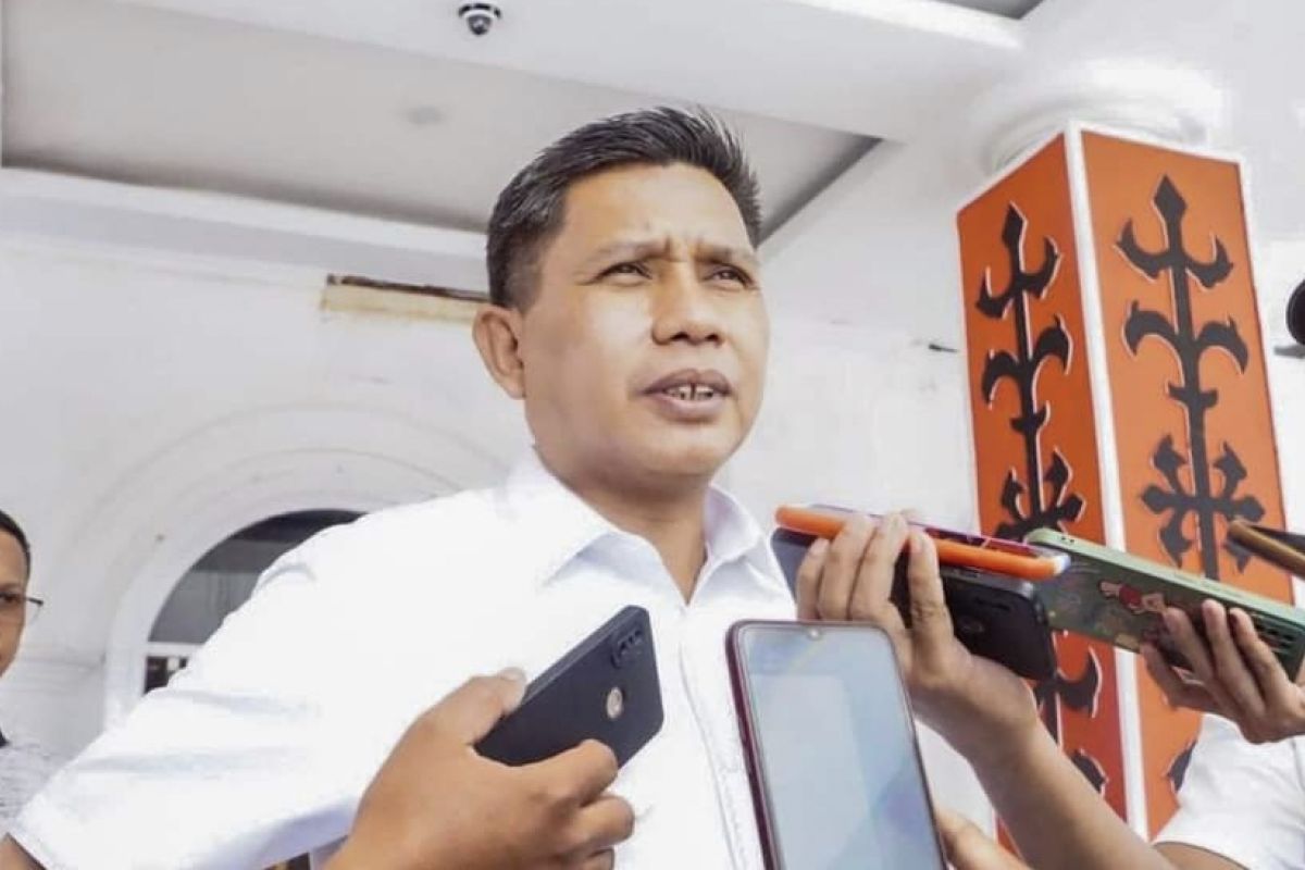 Pemkot Ambon  rumahkan pegawai kontrak setelah moratorium