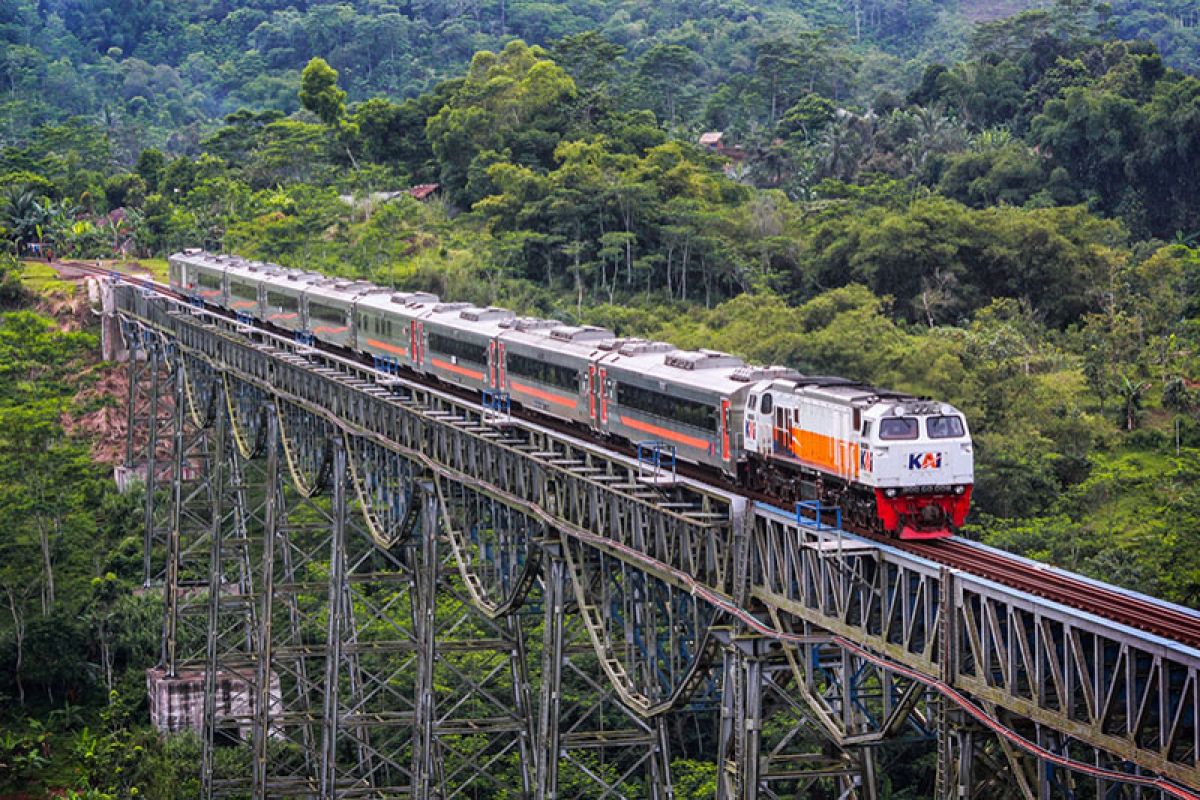 KAI Purwokerto beri diskon harga tiket 10 persen di Kebumen Expo 2023