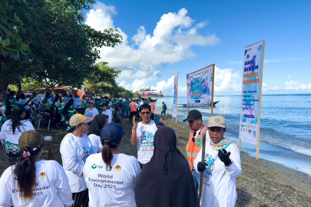 DLH dukung program bersih pantai di kawasan tambang