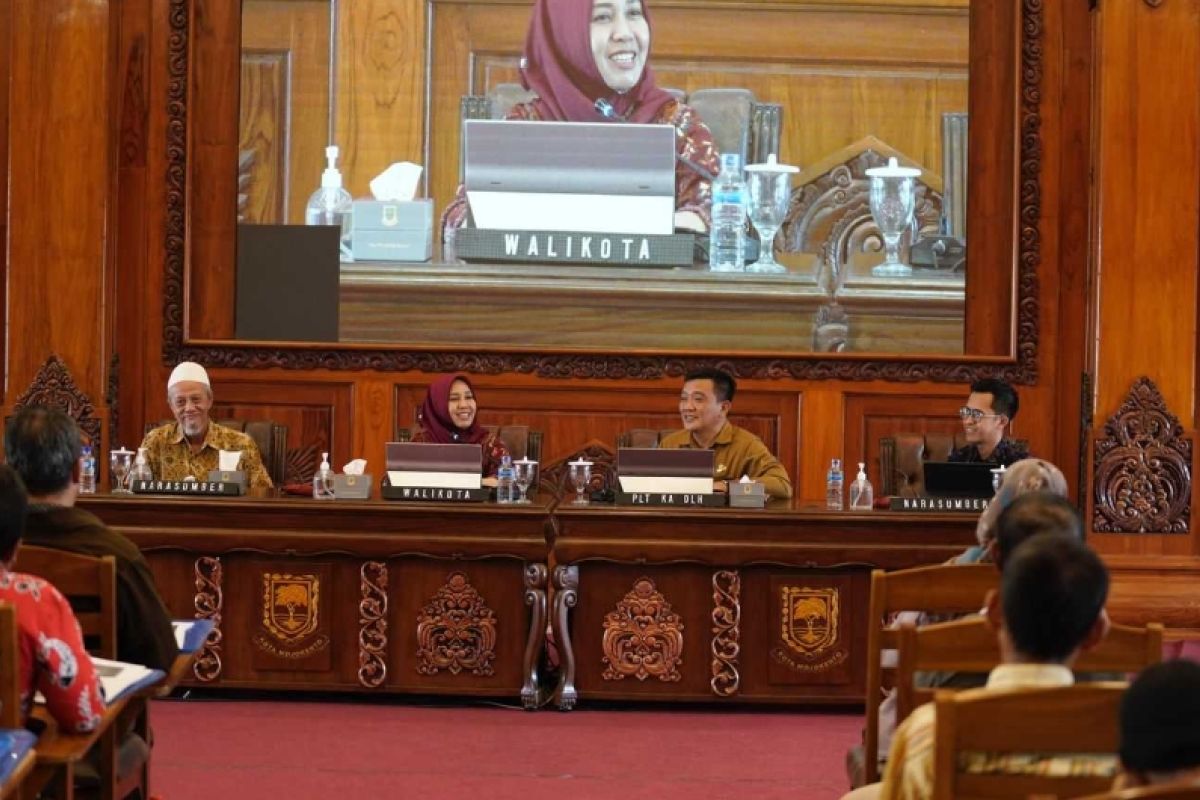 Pemkot Mojokerto sosialisasi budi daya maggot kurangi sampah organik rumah tangga