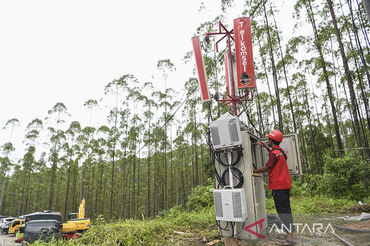 Jokowi percepat keterjangkauan sinyal 4G di 12.548 desa/kelurahan