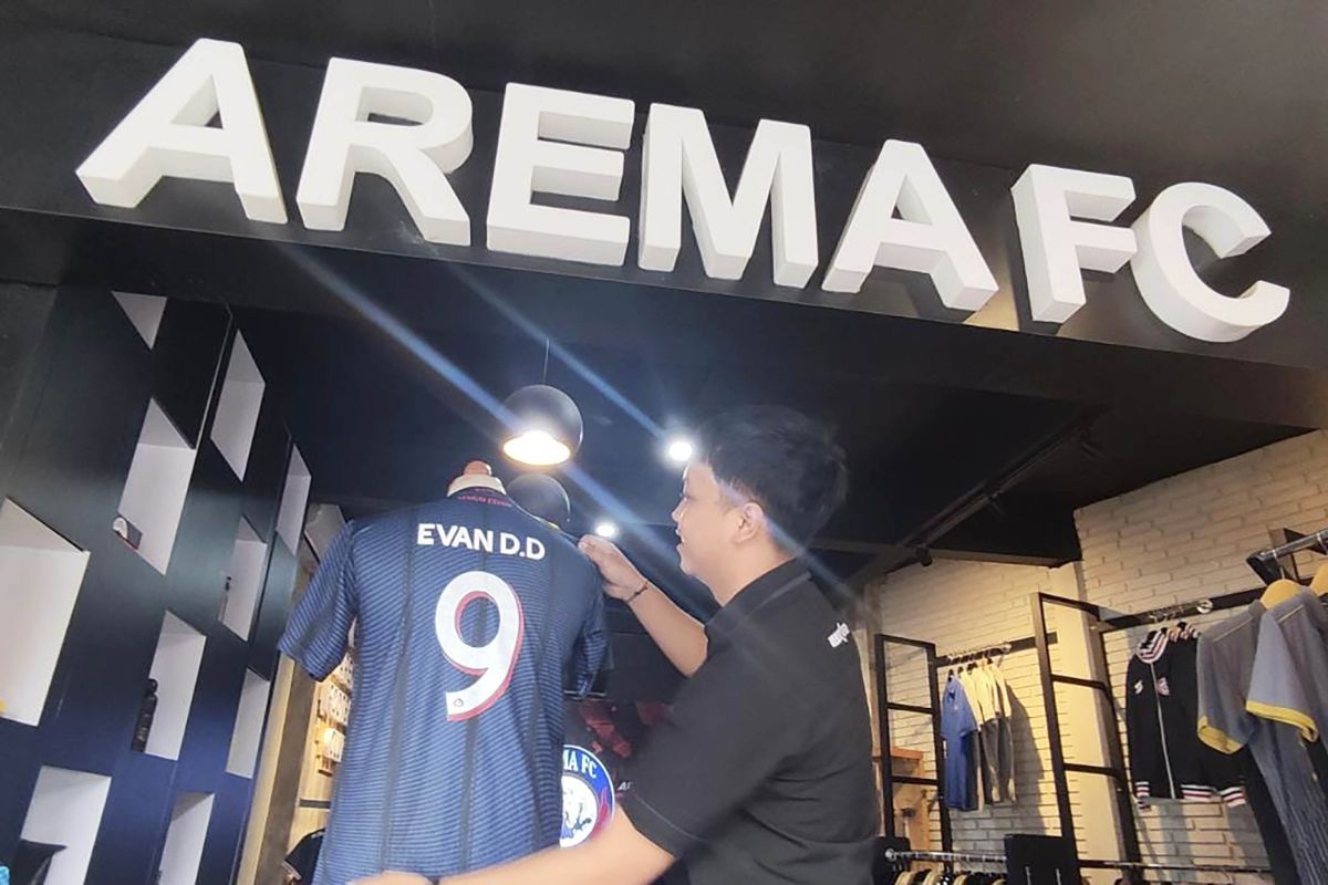 Tak lagi 6, Evan Dimas ubah nomor punggung jadi 9 di Arema FC