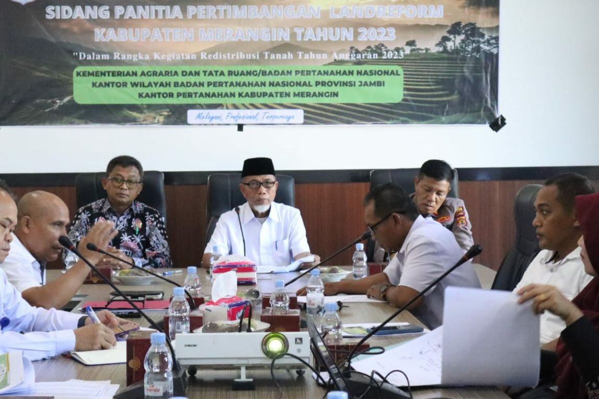 Bupati Merangin pimpin sidang pertimbangan landreform