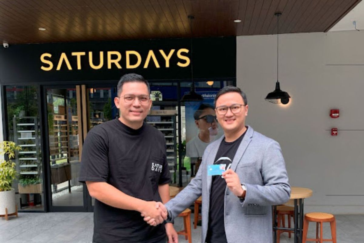 Rey Insurtech dan SATURDAYS penuhi kebutuhan kacamata dengan konsep lifestyle