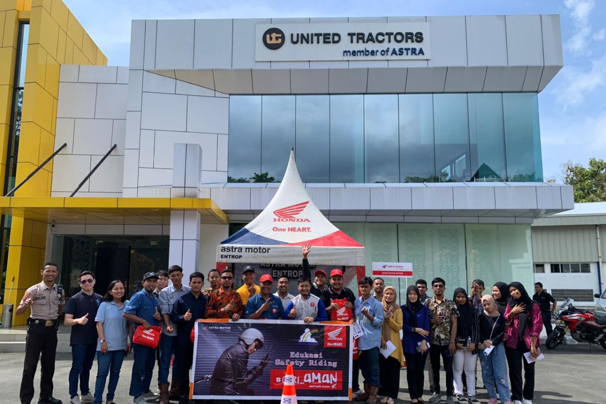 Astra Motor Papua edukasi "Safety Riding" untuk karyawan PT United Tractors Tbk