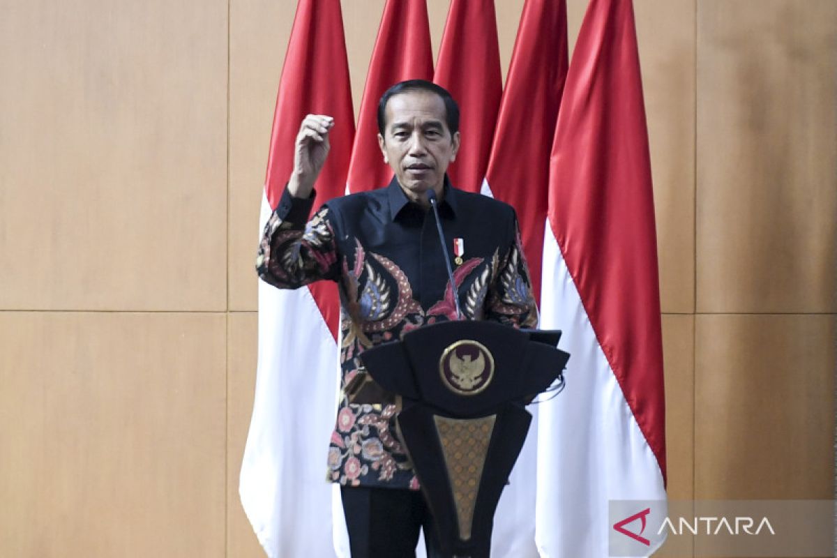 Jokowi putuskan Indonesia masuk ke status endemi COVID-19