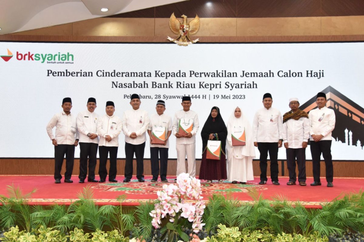 BRK Syariah silaturahmi dan bimbingan calon haji dari nasabahnya